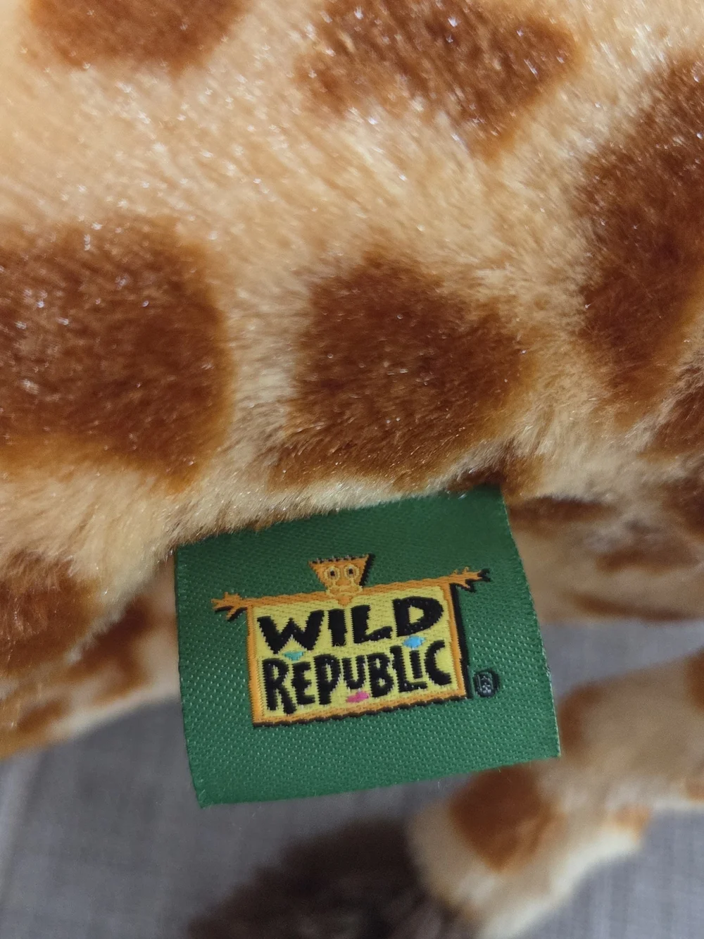Wild Republic Giraffe Plush 24” Standing Stuffed Animal Safari Zoo Wildlife 2013